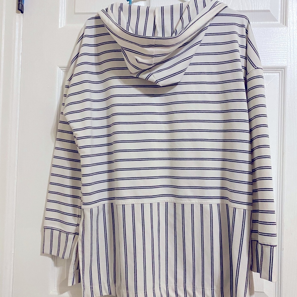 Mellow day hoodie women’s white with navy stripes pocket size large